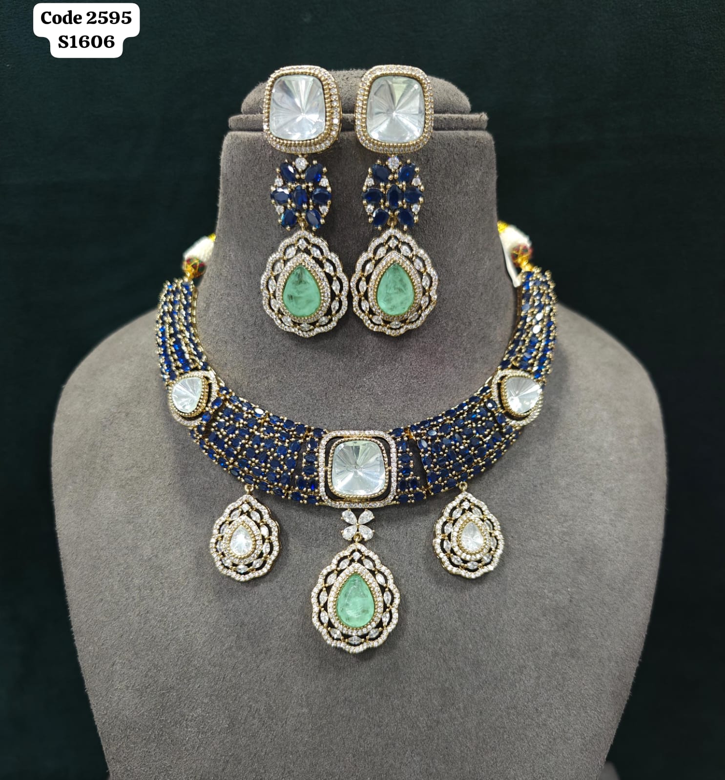 Necklace Set 067